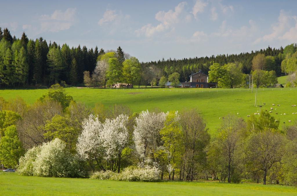 Penzion Stara Vapenka Svinná Buitenkant foto